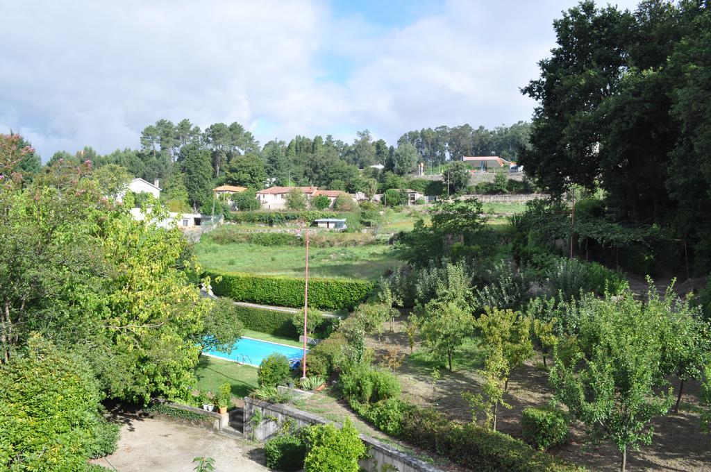 Casa Da Espinhosa Bed & Breakfast กิมาไรส์ ภายนอก รูปภาพ