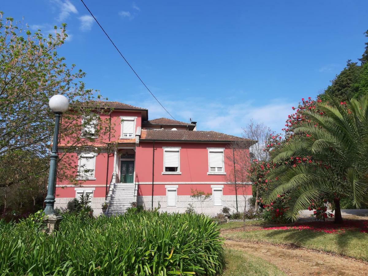 Casa Da Espinhosa Bed & Breakfast กิมาไรส์ ภายนอก รูปภาพ